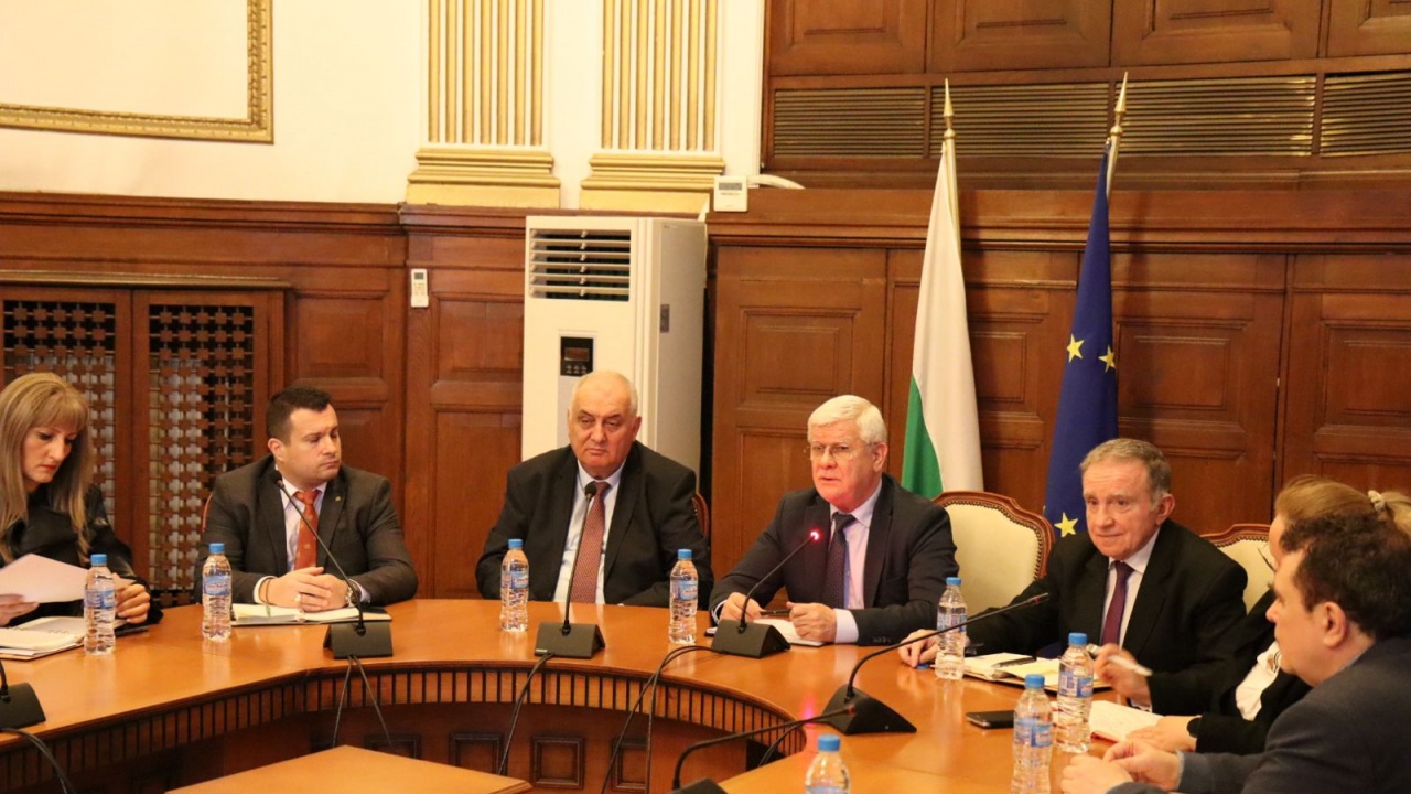 Министър Вътев: Земеделската наука трябва активно да представя постиженията си