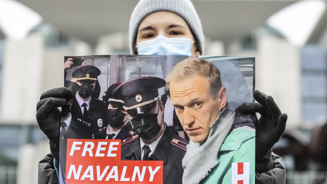 Екипът на Навални призова за протести в деня на годишнината от ареста му