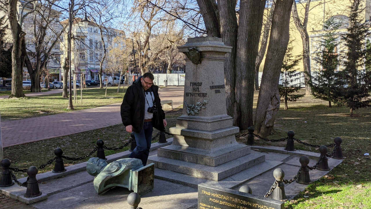 Община Варна: Бюст-паметникът на граф Игнатиев ще бъде възстановен в най-скоро време