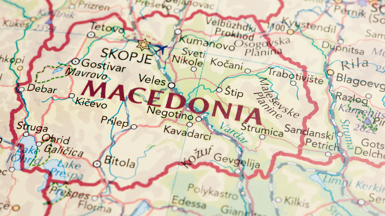 Македонците са един народ с германците, имат общ цар с французите*