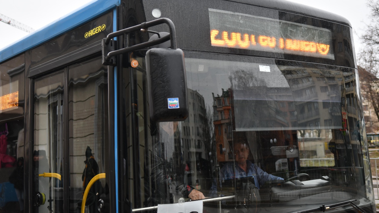 Вдигането на заплатите на заетите в градския транспорт е сред приоритетите на ПП-ДБ и „Спаси София“