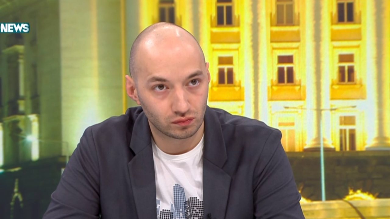 Димитър Ганев: Атаките през следващите седмици ще са определящи за ротацията