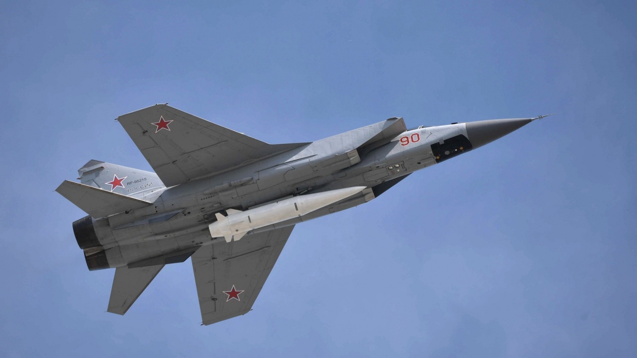 Китай разби Русия: Ракетите "Кинжал" не са свръхзвукови, нито точни, лесна мишена са за Patriot