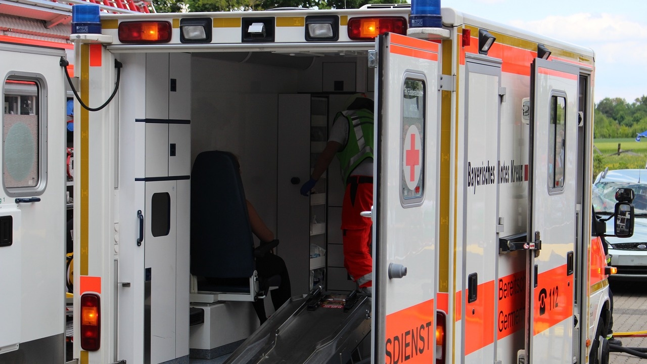 27-годишен полицай в болница след катастрофа в Смолянско