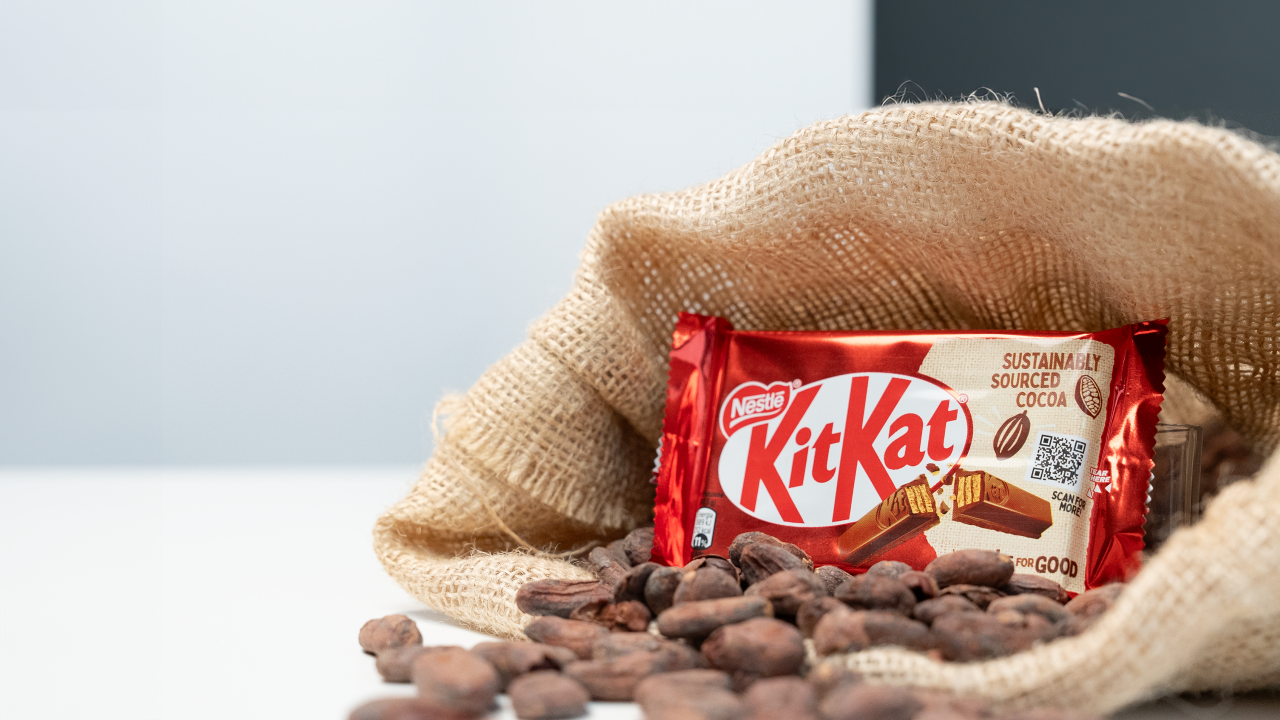 Първият KitKat, създаден с какао по програмата на Nestlé за увеличаване на доходите на фермерите, вече в Европа