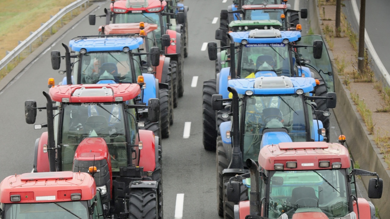 Фермерите във Франция обмислят национална стачка