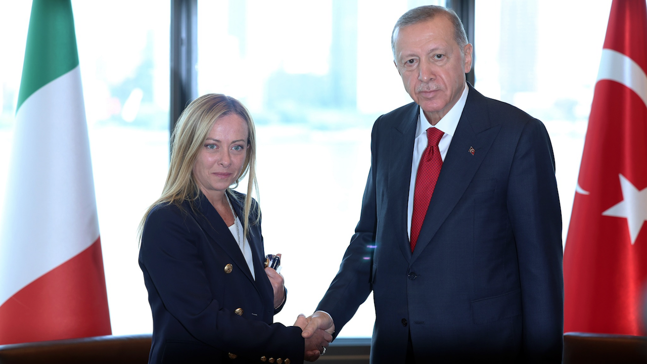 Премиерката на Италия Мелони се срещна с турския президент Ердоган в Истанбул
