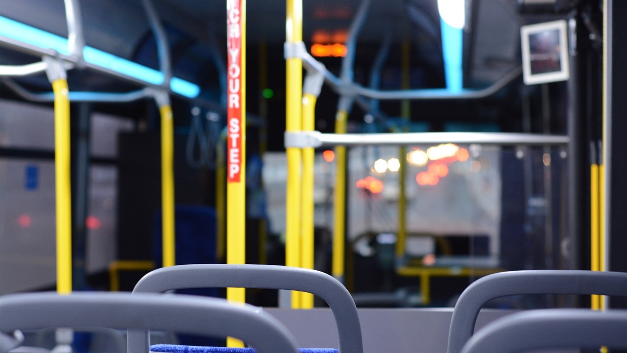Учениците до 14 г. пътуват безплатно по всички градски автобусни и тролейбусни линии в Русе от 1 февруари