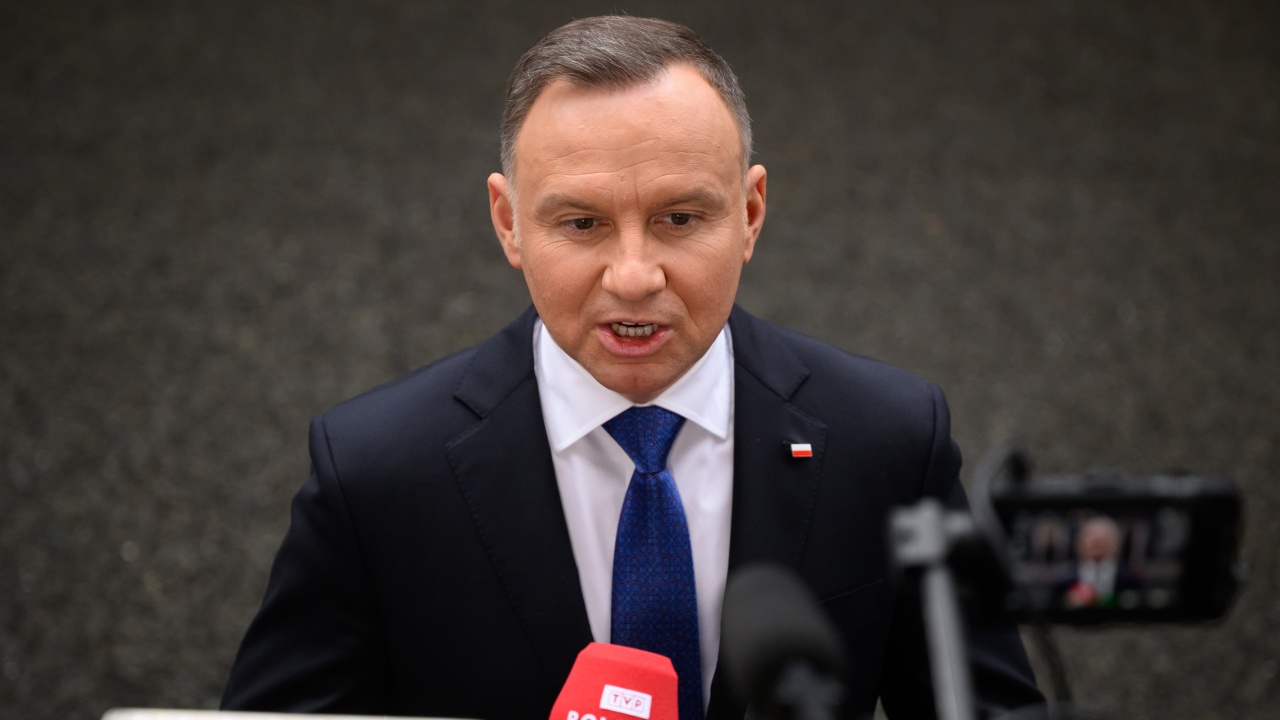 Полският президент помилва вкараните в затвора политици