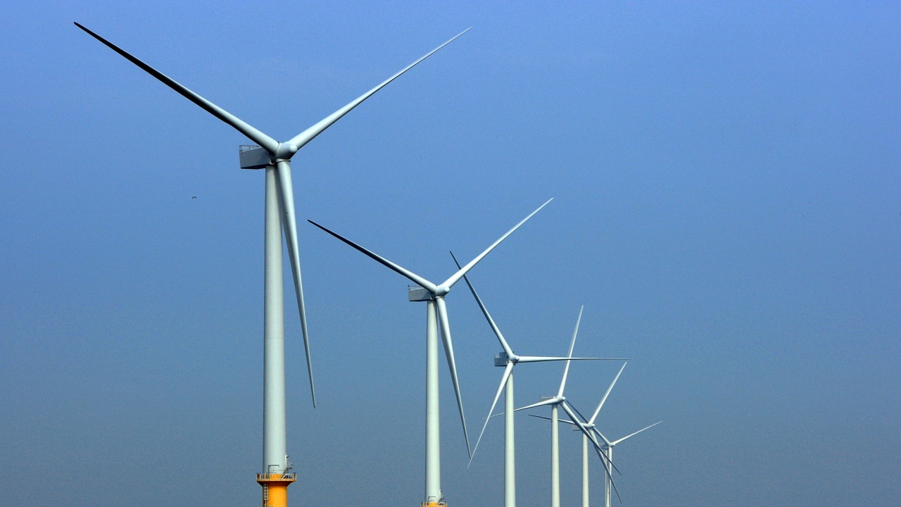 Делът на електроенергията от вятърни централи през последното денонощие в Европа е 30 процента