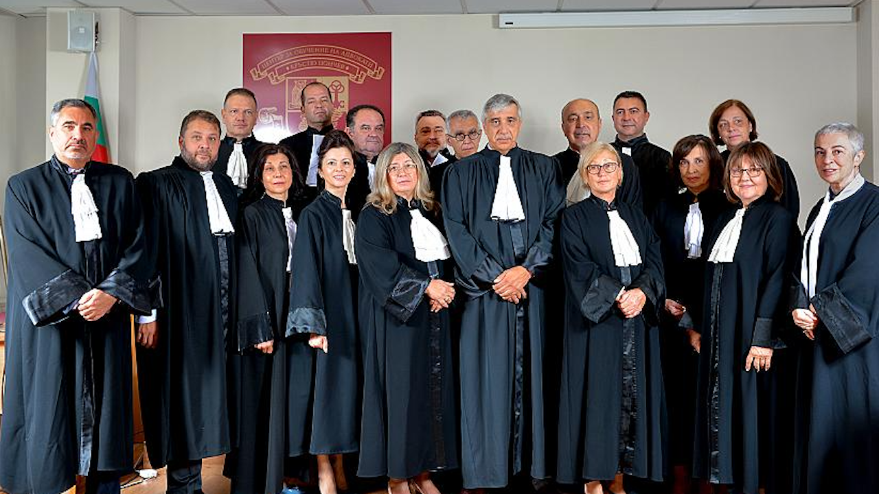 Висшият адвокатски съвет: НС да отмени решението си за избор на конституционни съдии поради явната му противоконституционност