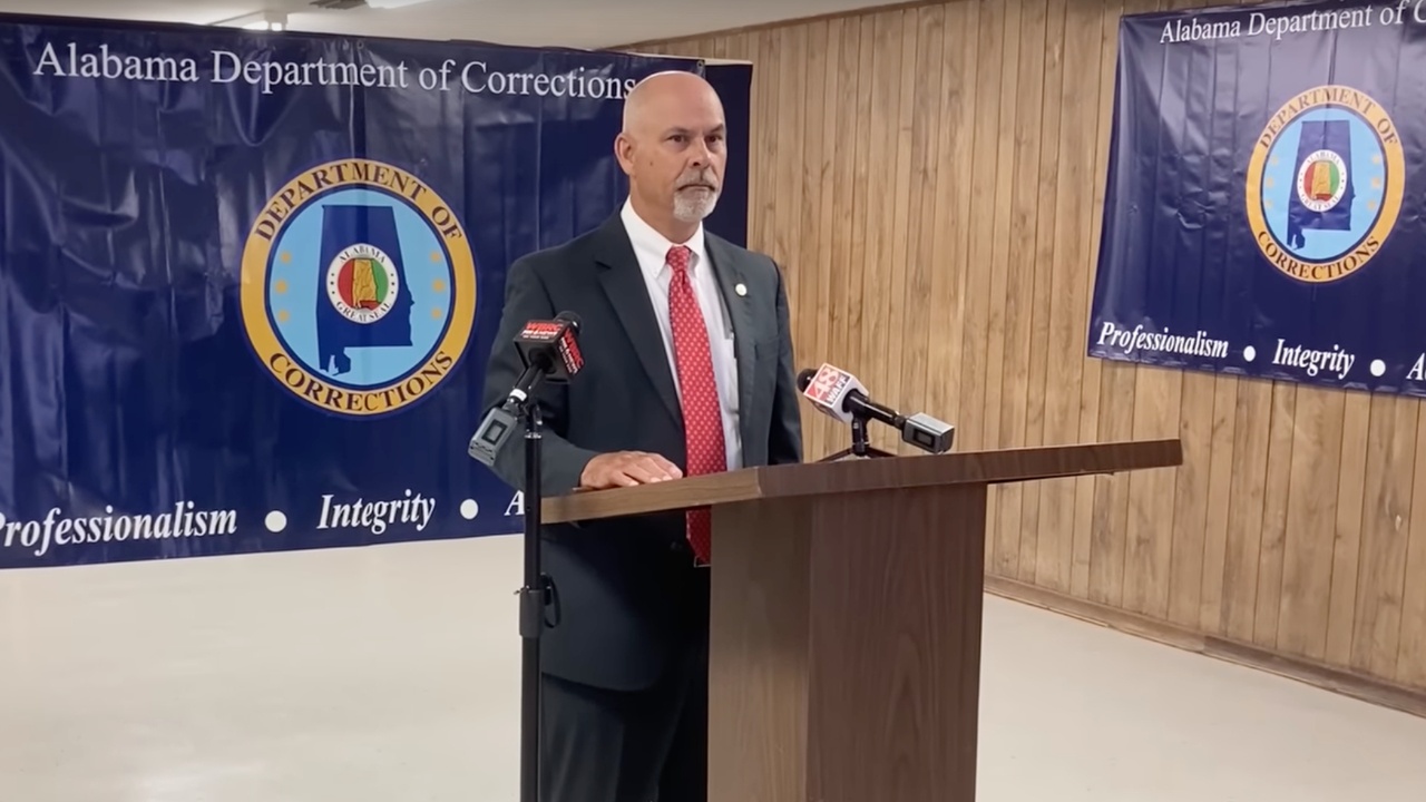 Началникът на затворите в Алабама: В екзекуцията на Смит нямаше нищо хуманно, беше агонизираща