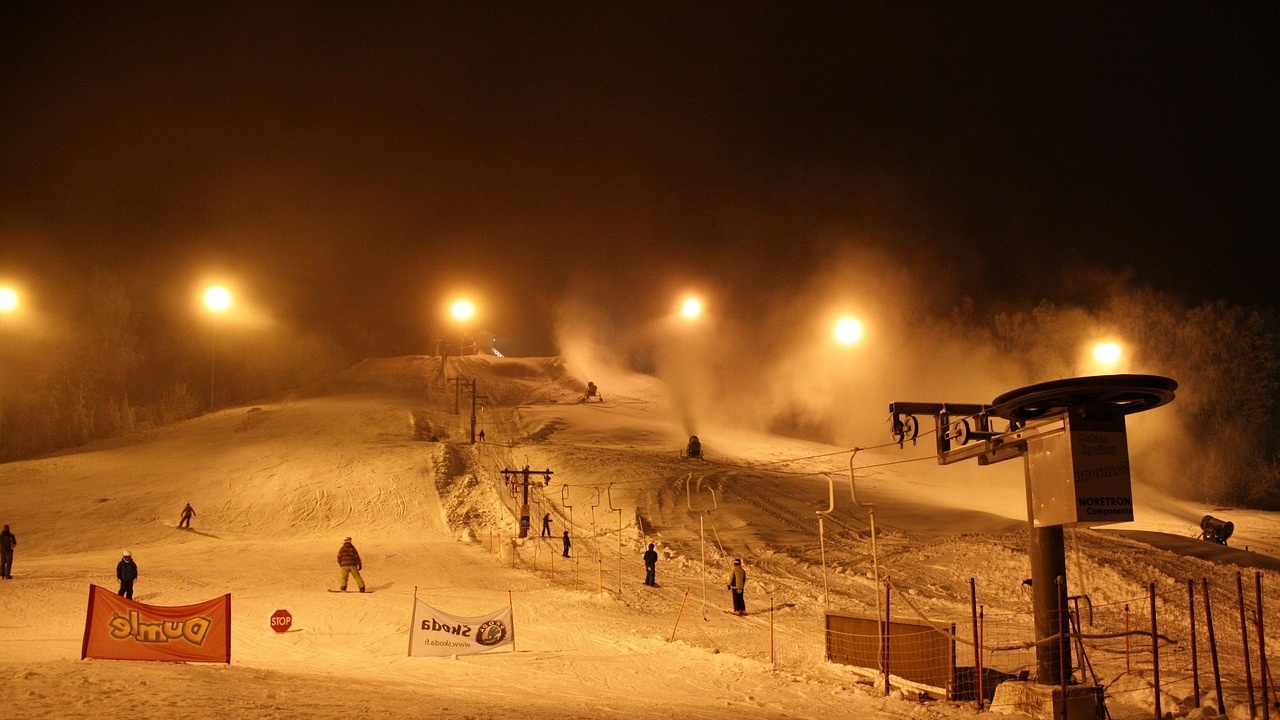 Започва нощното ски каране в ски зона “Мальовица”