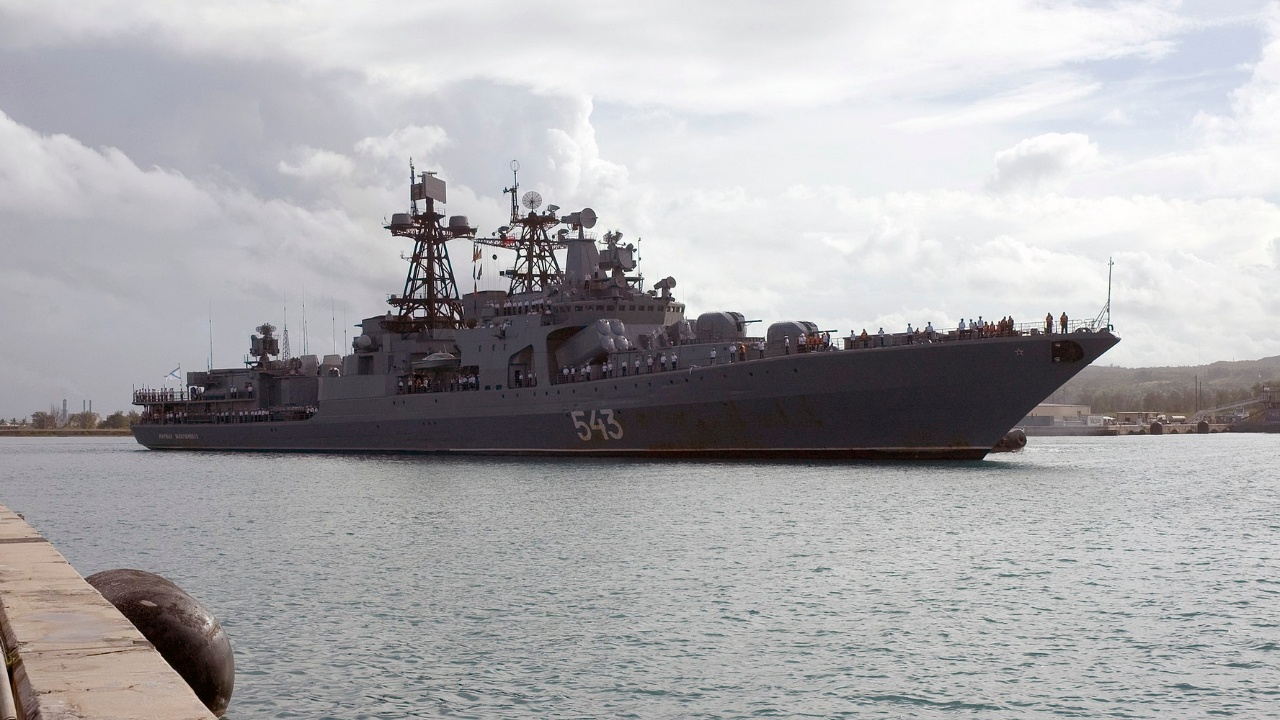 Руската фрегата „Маршал Шапошников“ проведе учения в Южнокитайско море