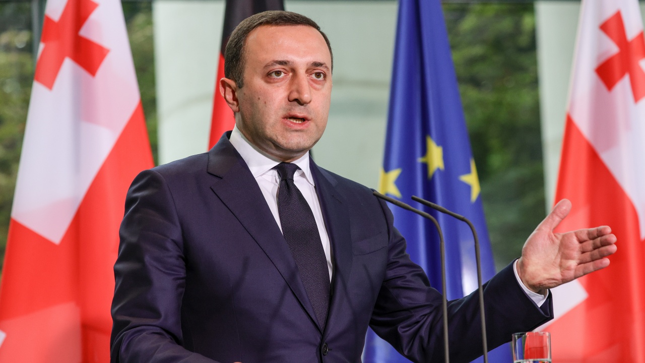 Грузинският премиер Гарибашвили обяви, че подава оставка