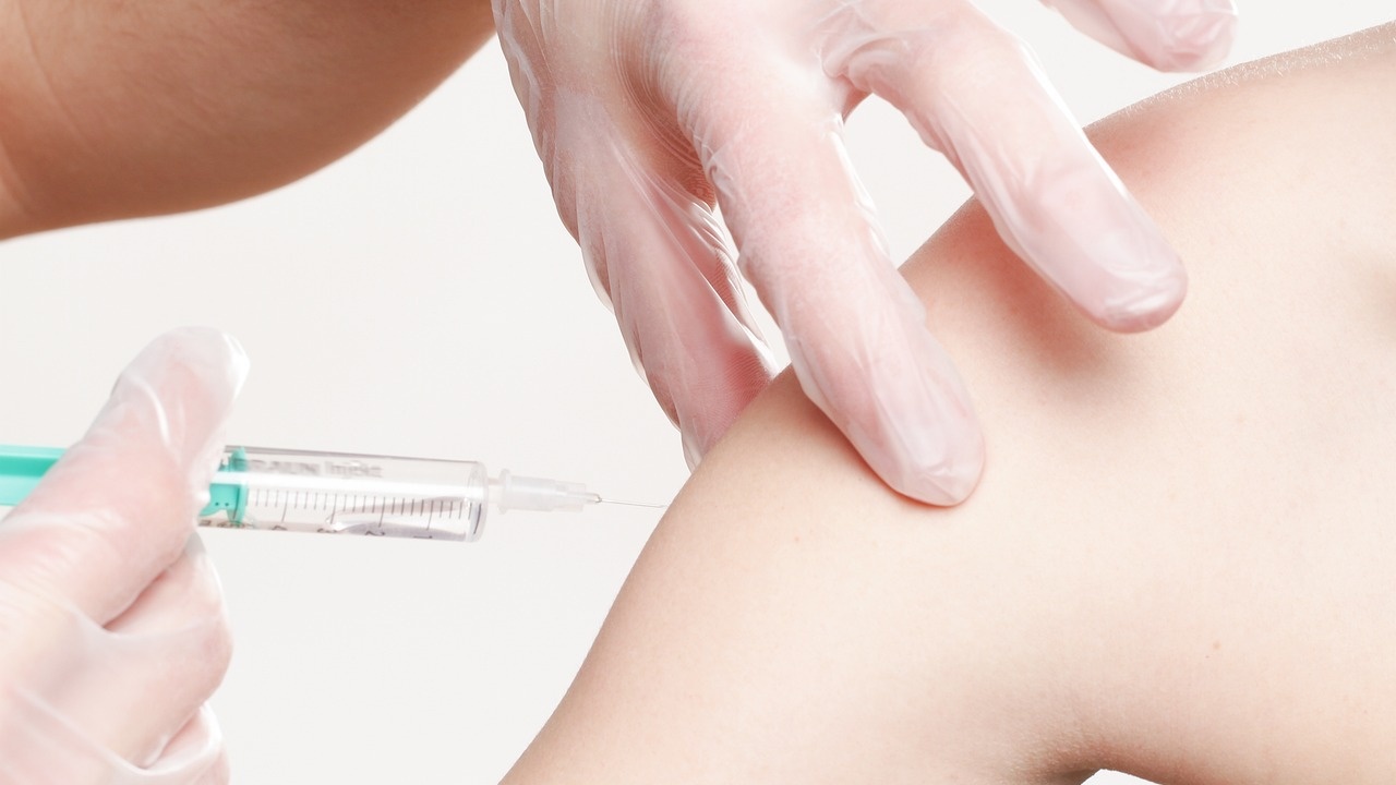 ЕК препоръча мерки срещу предотвратимите чрез ваксинация ракови заболявания