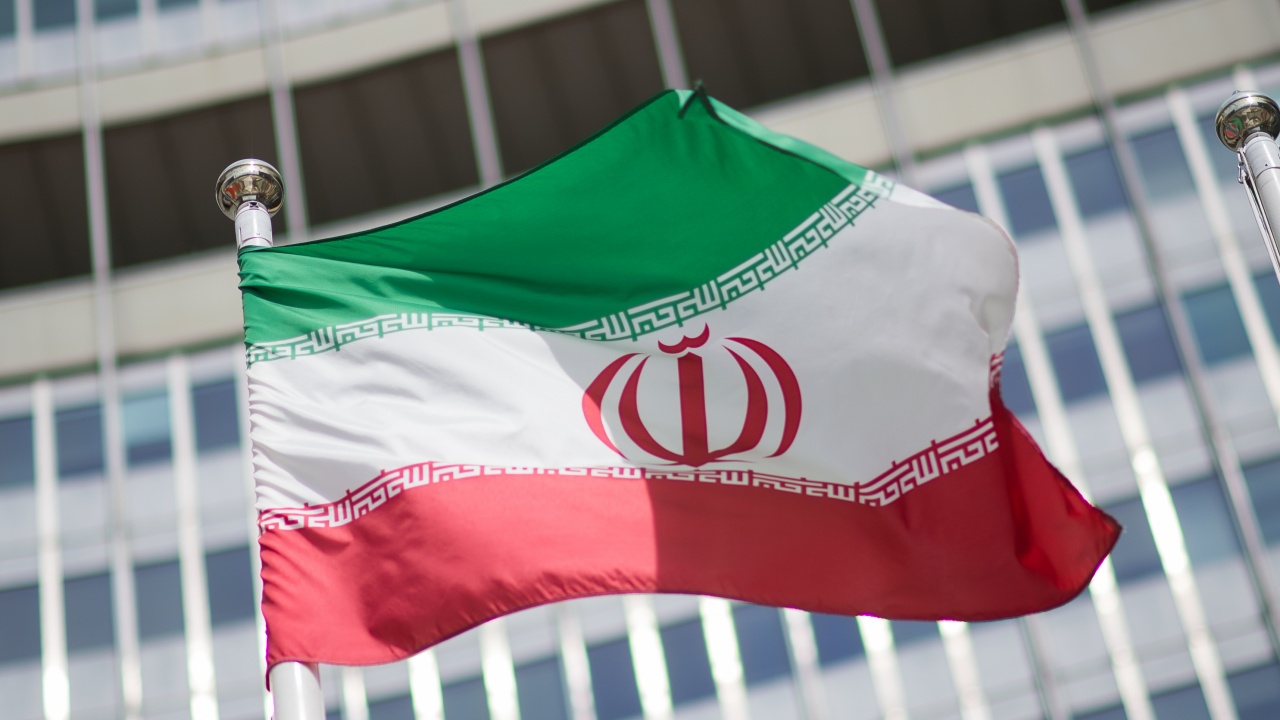 Иран осъди американските въздушни удари в Ирак и Сирия като нарушаване на независимостта на двете страни