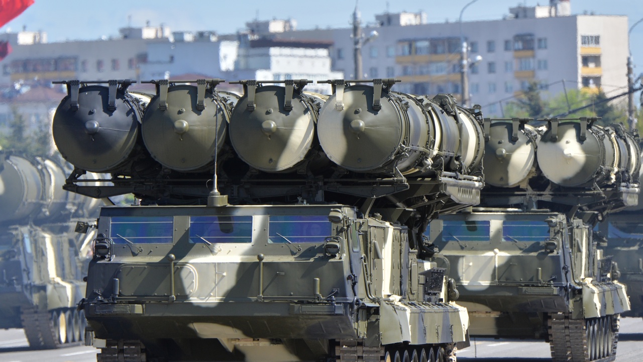 Гръцкото правителство опроверга твърдения за възможно предаване на ракети С-300 на Украйна