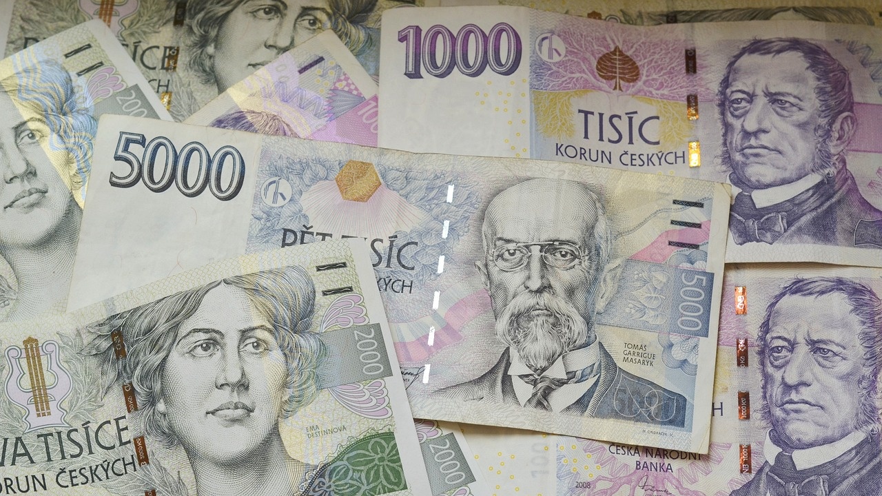 Чешката централна банка намали за втори път лихвите, за да помогне на икономиката