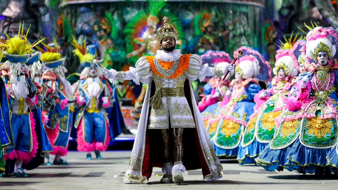 Карнавалът в Рио де Жанейро започна с коронацията на крал Момо