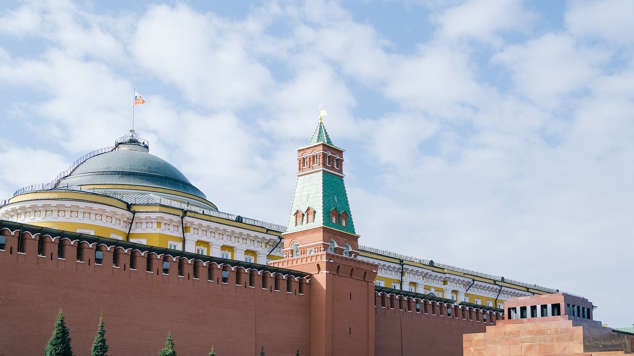 Кремъл: Сателитите „Старлинк“ на Илон Мъск не са използвани в Русия