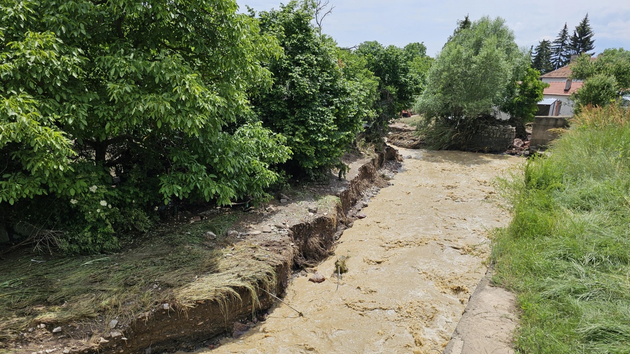 Проливни дъждове нанесоха щети в Неделино и Златоград