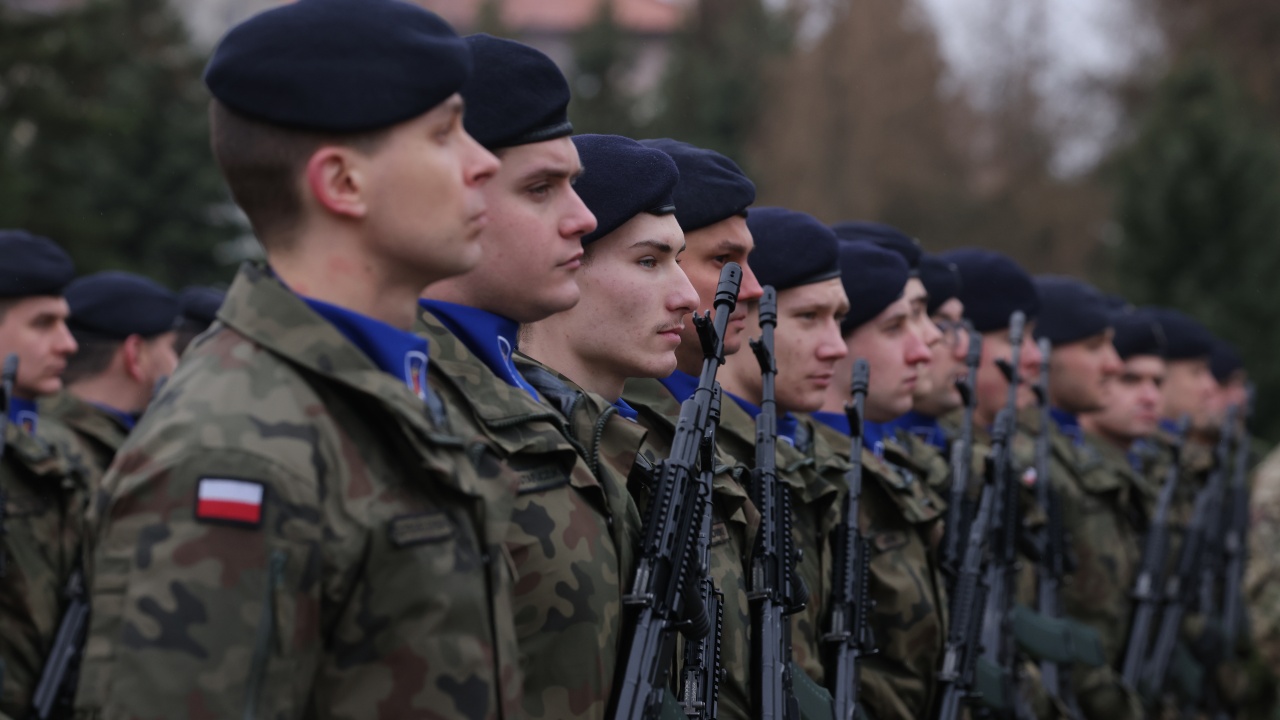 Полша отделя повече за отбрана от САЩ като процент от БВП