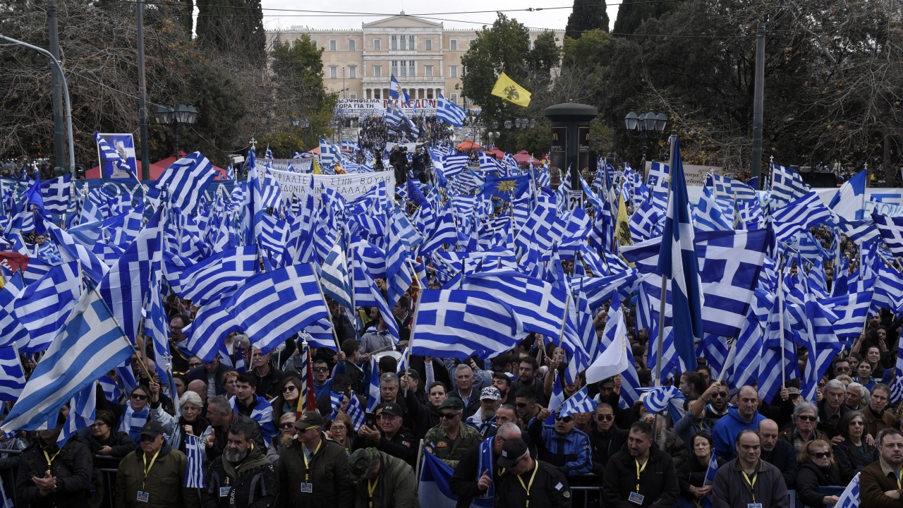 Ученици и учители се включиха в студентските протести в Гърция