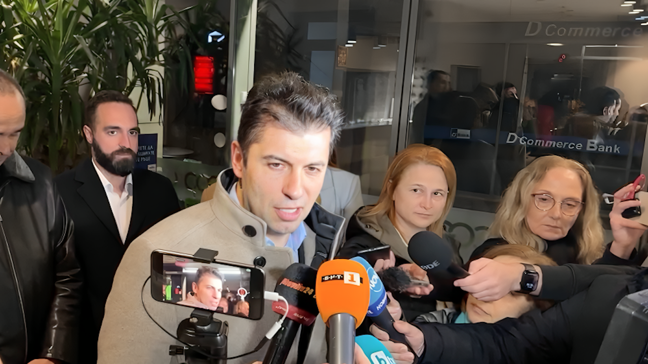 Кирил Петков: Допускам варианта да си спазим думата – Ники Денков да си даде оставката, Мария Габриел да стане премиер