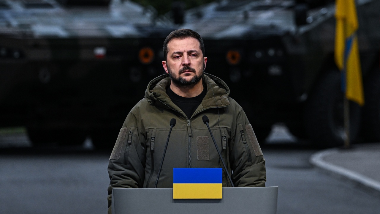 Зеленски: Украинската армия твърдо удържа плацдарма си на източния бряг на река Днепър