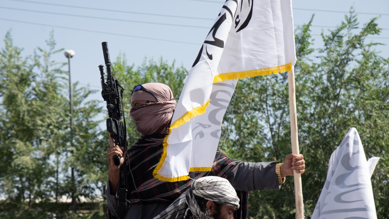 Талибаните освободиха австрийски десен екстремист
