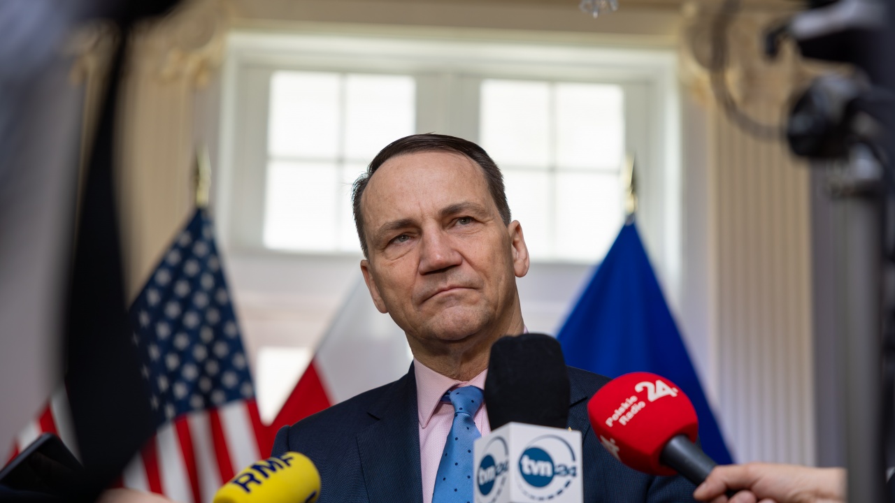 Полският външен министър: Успехът на Путин в Украйна ще бъде бедствие за Запада