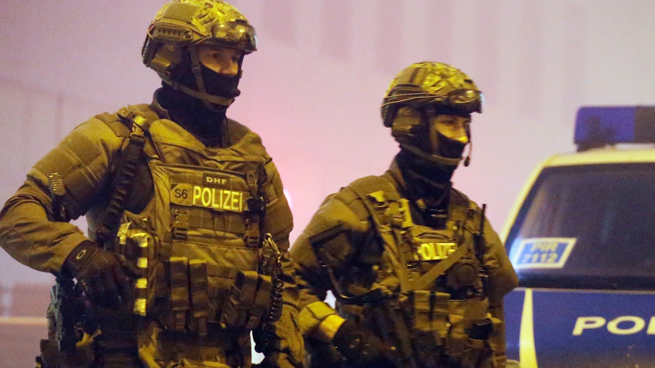 В Германия хванаха крайнолява терористка, укривала се десетилетия от закона