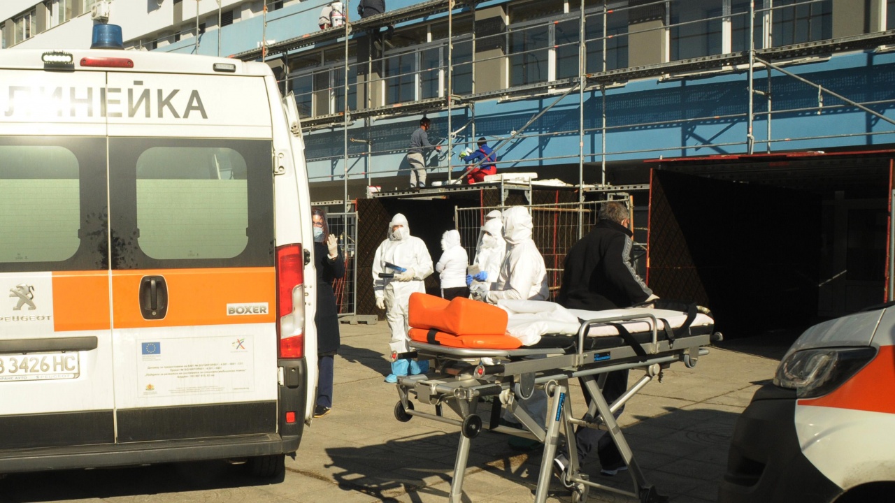 Случай на забавена линейка в Добричко: Мъж почина, след като му прилошава и катастрофира