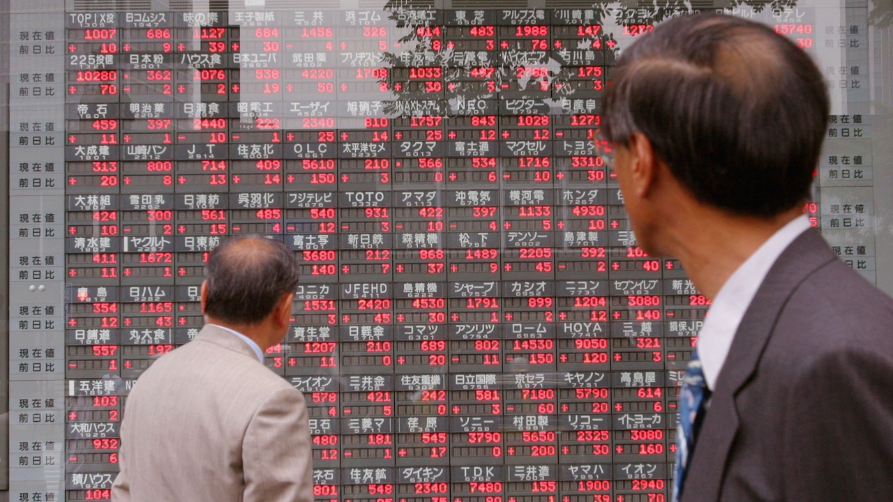 Токийската фондова борса закри в червено