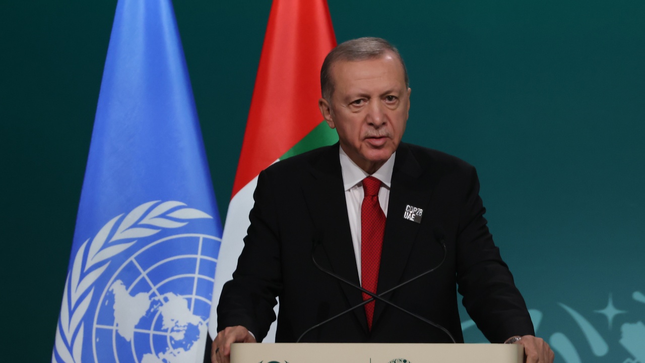 Ердоган: Готови сме да сътрудничим за възстановяване на мирните преговори между Русия и Украйна