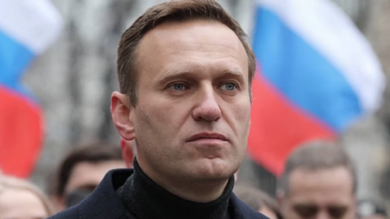 СЕМ наблюдава електронните медии за отзвука от смъртта на Навални