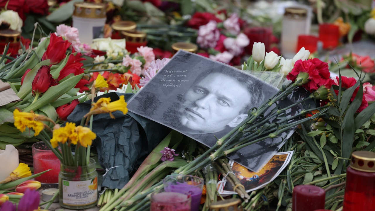 Днес ще се състои погребението на руския опозиционер в Москва.
Всичко