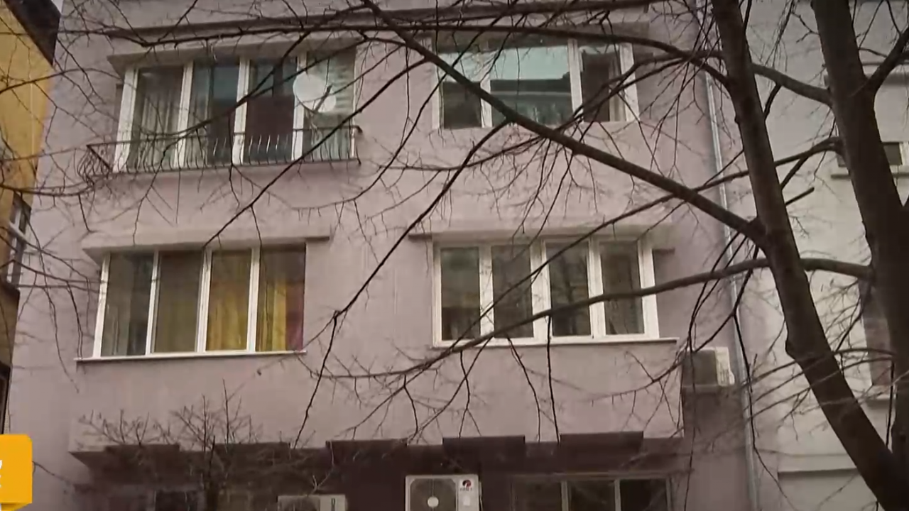 Съмнения за имотна измама: Жена с шизофрения остана без двете си жилища в София