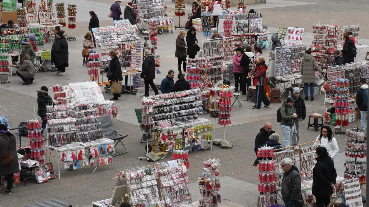 Пазар на мартеници в Бургас предлага богат избор на така