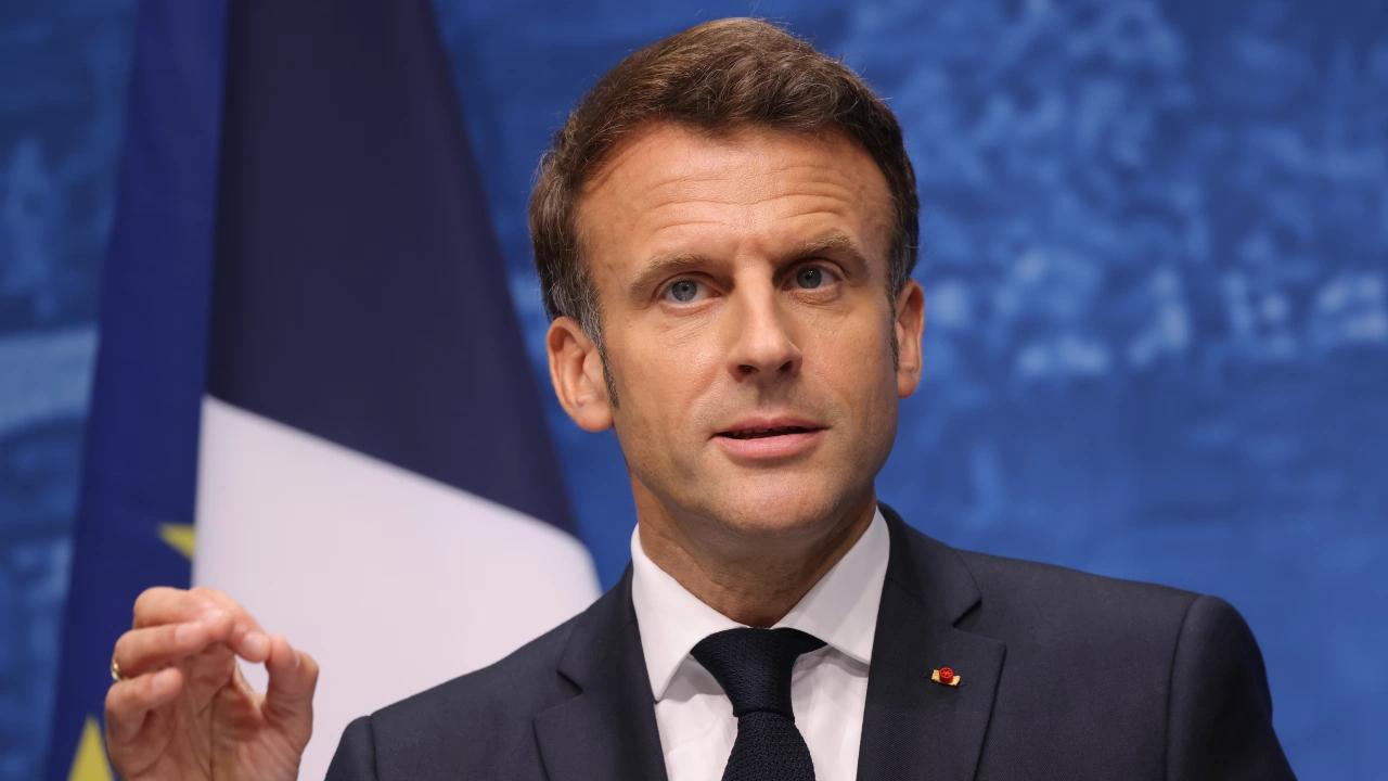 Френският президент заяви в четвъртък че всичките му коментари за