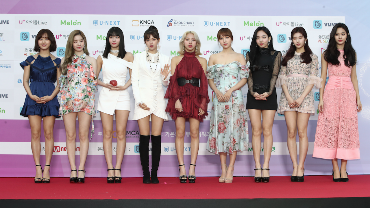 Южнокорейската момичешка група Туайс оглави за първи път класацията на