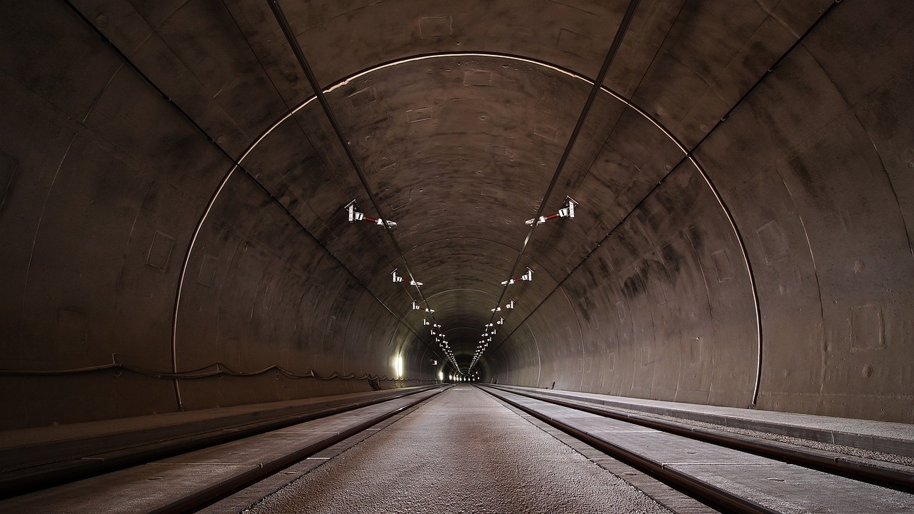 17 са офертите за изработване на идеен проект за скоростен път Монтана - София с тунел под Петрохан