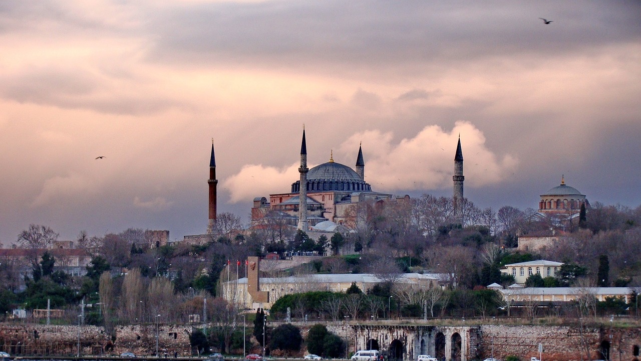 Властите в Турция от месеци живеят под заплахата за голямо