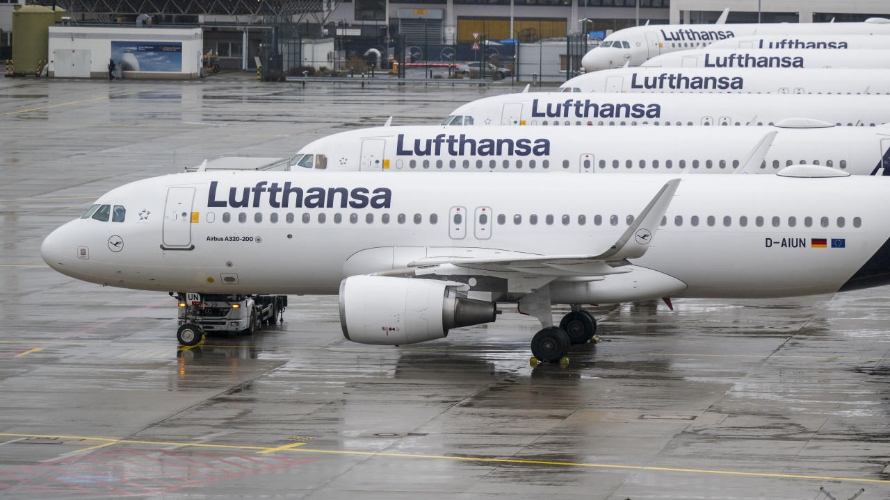 Германската авиокомпания "Луфтханза" с рекордна печалба през 2023 г.