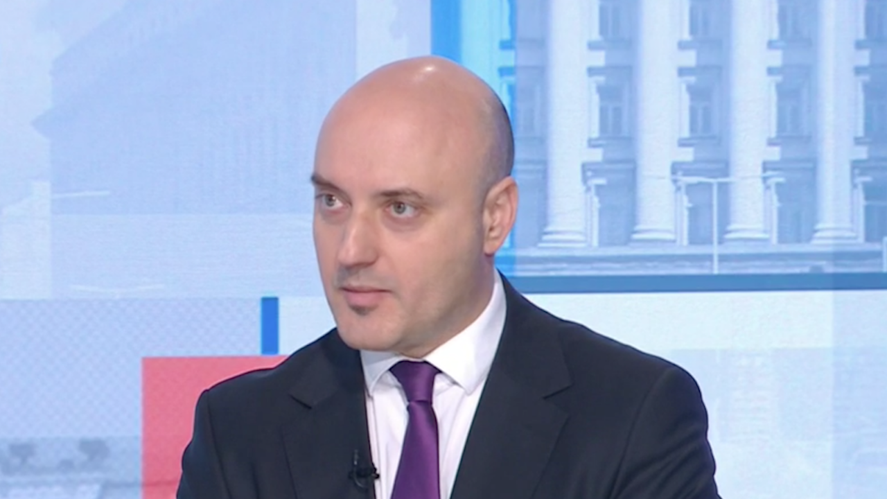 Атанас Славов: Ключовото мнозинство трябва да е между ГЕРБ-СДС и ПП-ДБ
