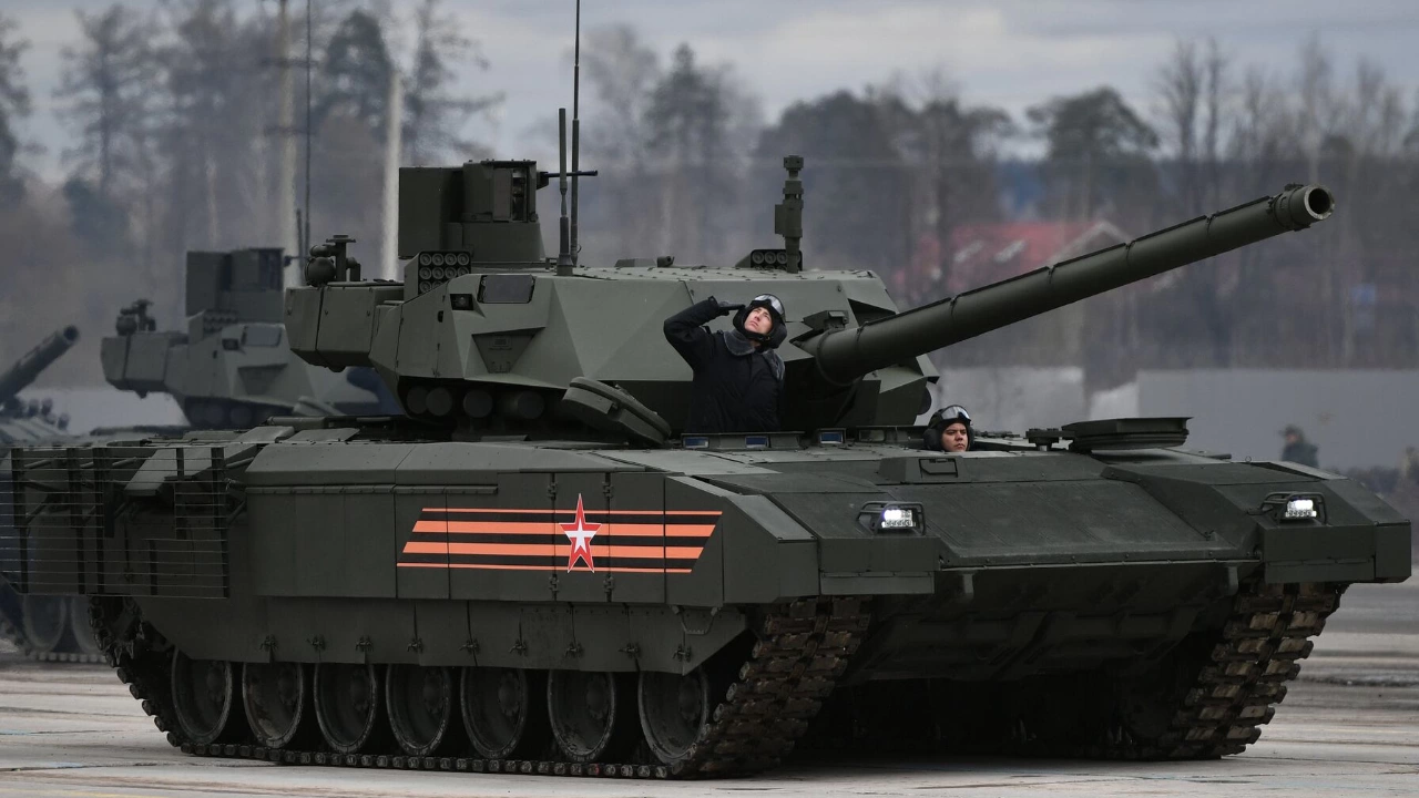 Най модерният руски основен боен танк Т 14 Армата така и не