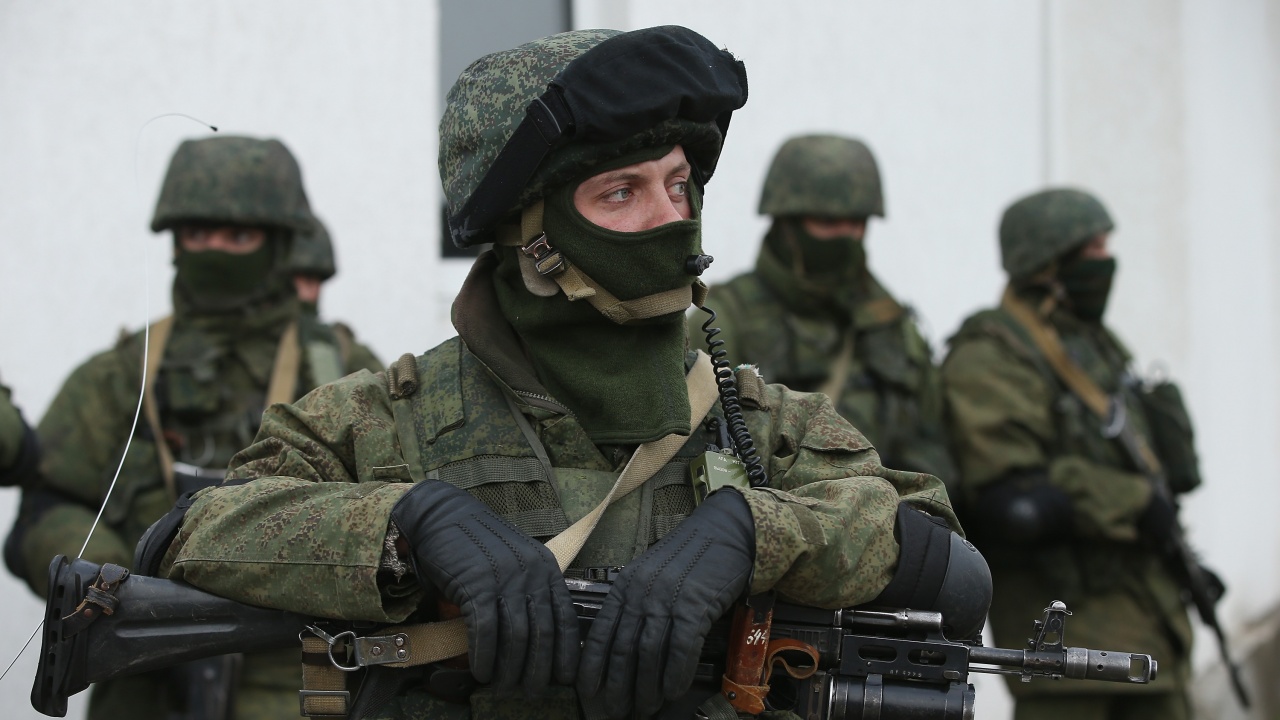 Базирани в Украйна руски въоръжени групировки обявиха, че нанасят удари