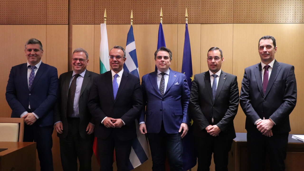 Меморандум за разбирателство за регионална свързаност между България, Гърция и Румъния беше обсъден на работна среща в София