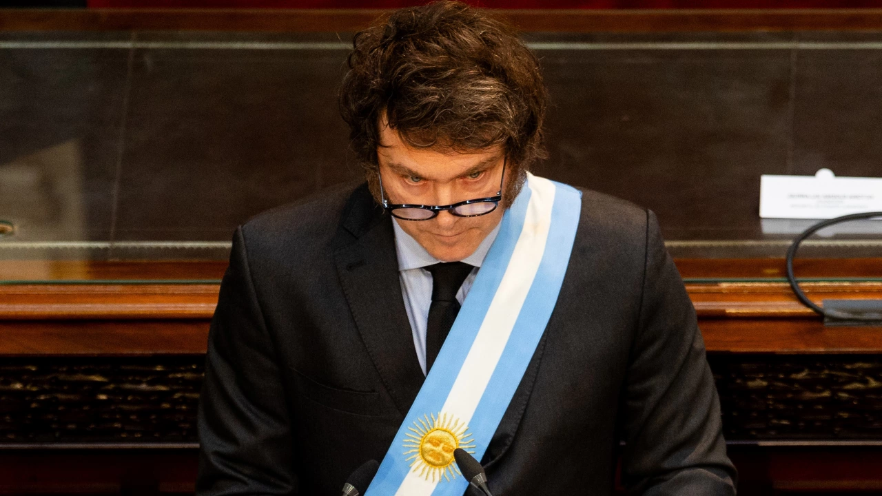 Аржентинското правителство обяви голям доброволен суоп на дългови инструменти емитирани